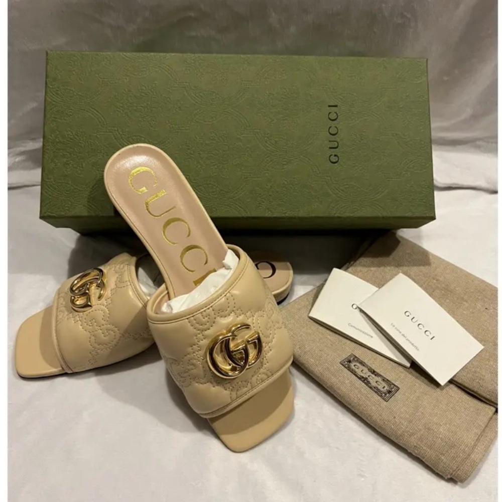 Gucci Nappa GG Matelasse GG Marmont Flat Slide Sandals